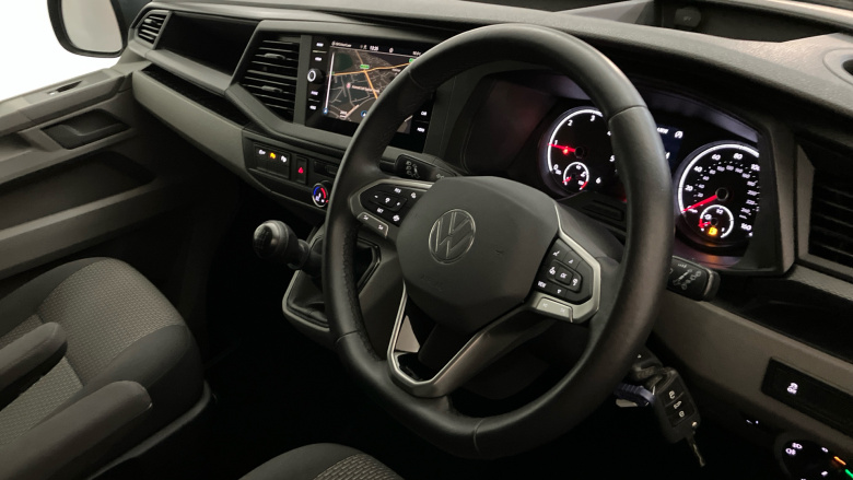 Volkswagen Transporter T32 Lwb Diesel 2.0 TDI 150 Highline Kombi Van